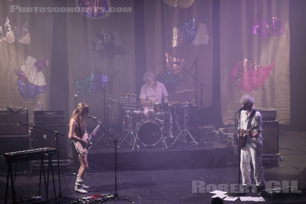 BLONDE REDHEAD - 2023-11-28 - PARIS - La Cigale - Kazu Makino - Simone Pace - Amedeo Pace